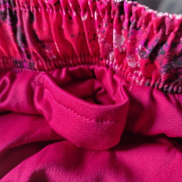 Nike Dri-Fit Tempo Shorts Size M Pink Hi-Rise 3"Inseam - Picture 9 of 10